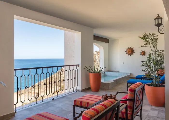 Vista Encantada & Residences 5*