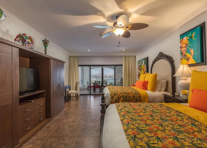 Hotel Vista Encantada & Residences 5*