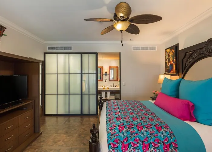Vista Encantada & Residences 5*