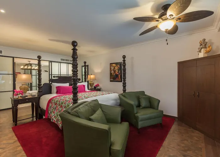 Hotel Vista Encantada & Residences 5*