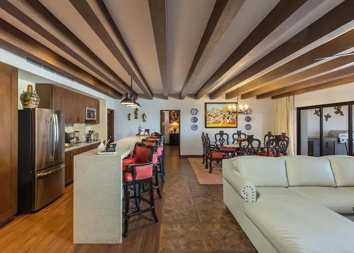 Hotel Vista Encantada & Residences