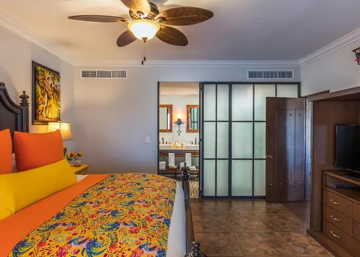 Vista Encantada & Residences 5*