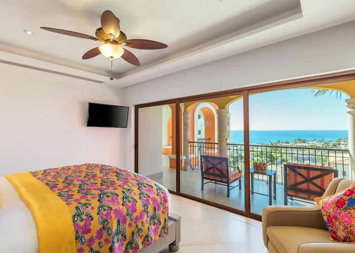 Vista Encantada & Residences Hotel