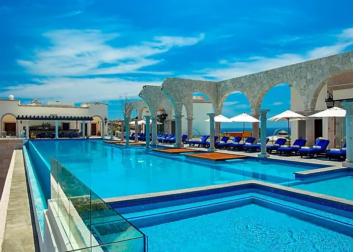 Vista Encantada & Residences Hotel 5*