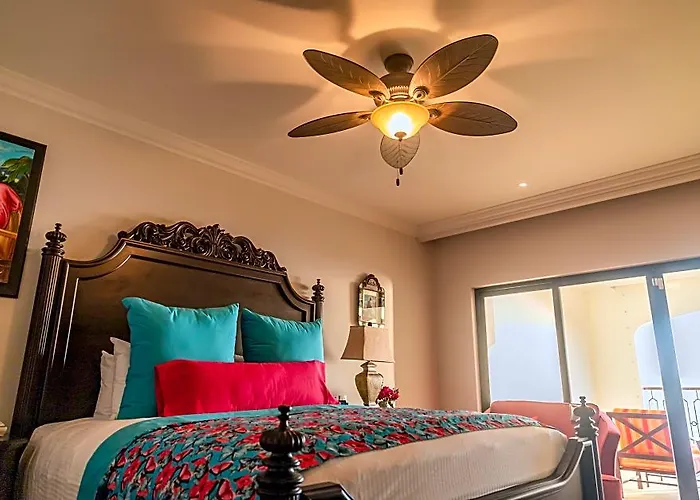 Vista Encantada & Residences 5*