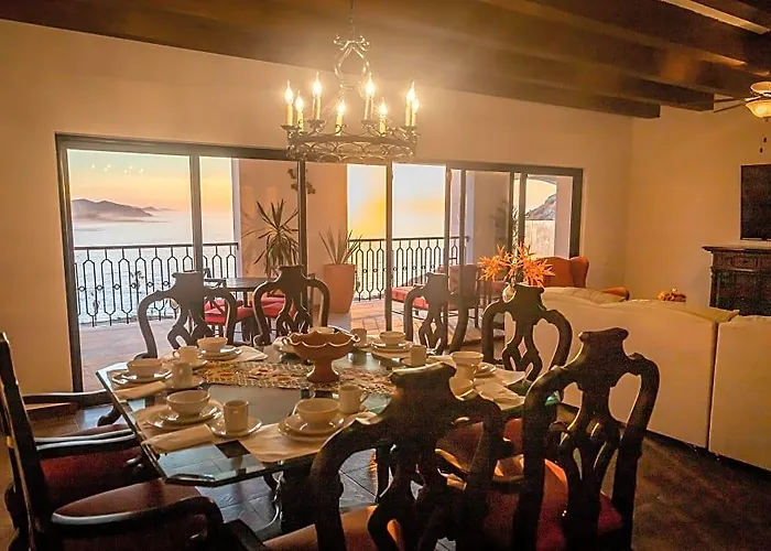 Hotel Vista Encantada & Residences
