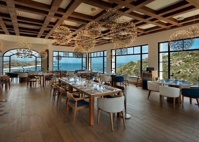 Hotel Vista Encantada & Residences